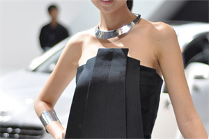 Embarking on __ an adventure with mysterious strangers, Shanghai local friendship is waiting for you